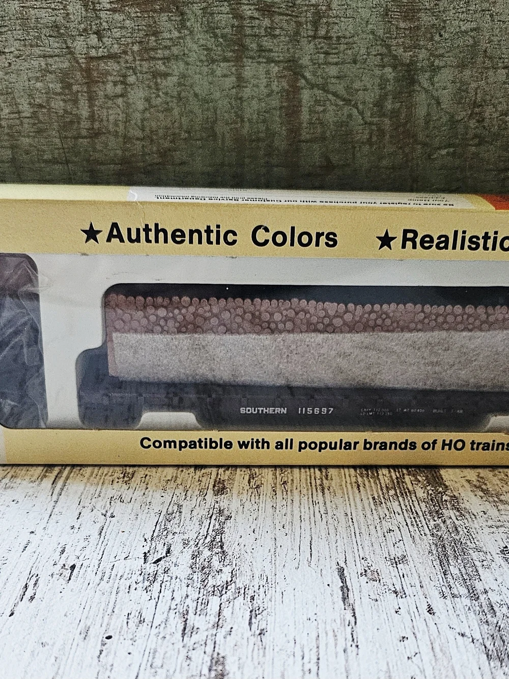 Con-Cor HO Scale 1/87 54ft Flatcar Kit w/ Pulpwood Load Southern Railway